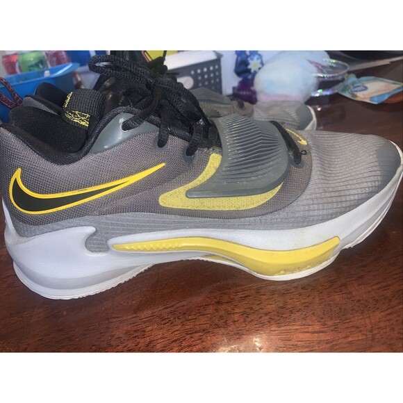 Size 8 - Nike Zoom Freak 3 Iron Gray Vivid Sulfur 2022 main image 15